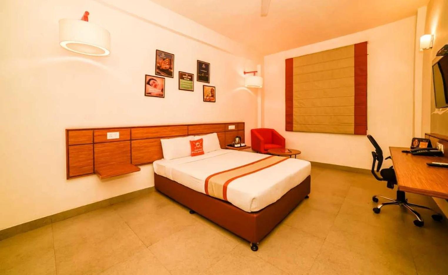 Hotel Polo Max Allahabad Prayagraj Bagian luar foto