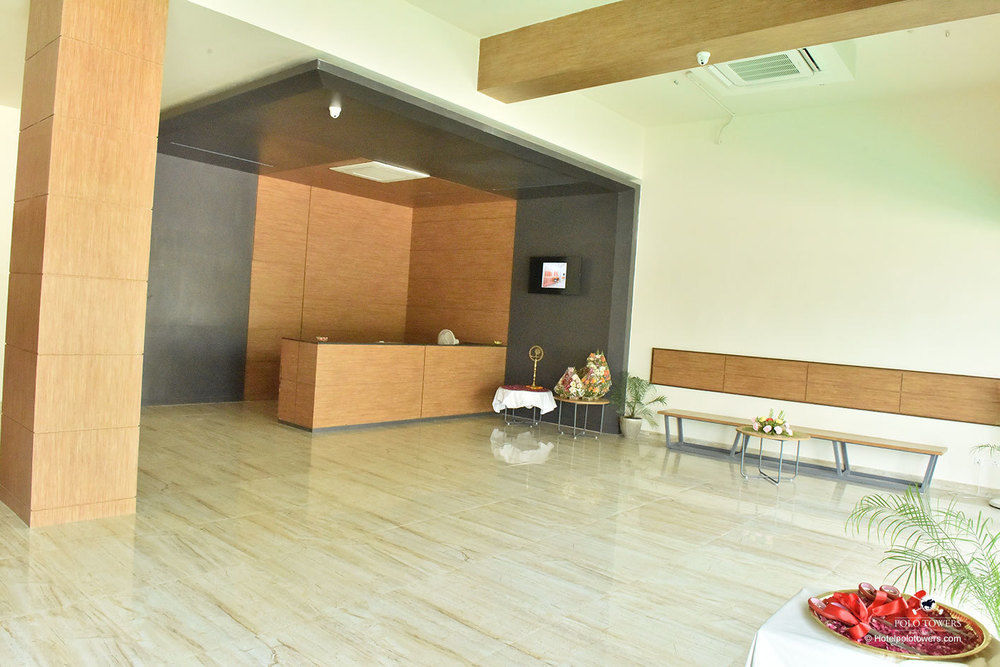 Hotel Polo Max Allahabad Prayagraj Bagian luar foto