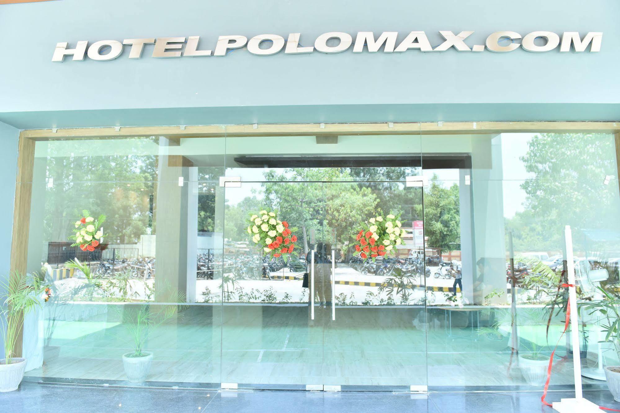 Hotel Polo Max Allahabad Prayagraj Bagian luar foto